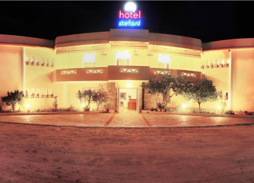 Hotel Stefani Sarti Eksteriør bilde