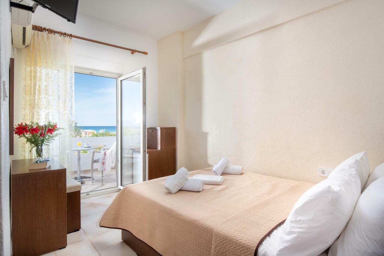 Hotel Stefani Sarti Eksteriør bilde